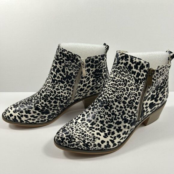 Journee Collection Shoes - Journey Collection- Women’s Cheetah Print Ankle Boots - Size 8.5